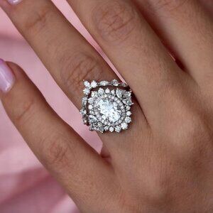 NEW 18k White Gold Diamond Ring Oval Cut Halo Bridal Ring Set of 2 Rings